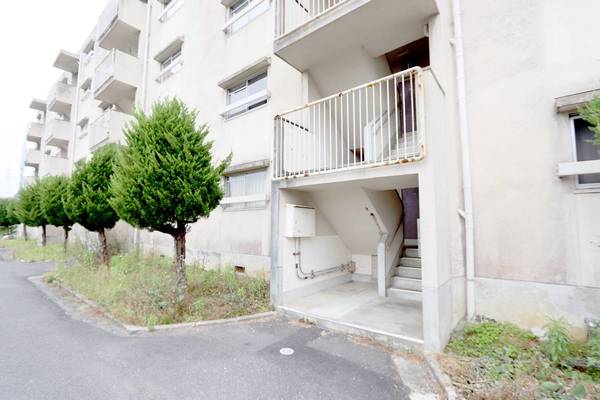 エントランス　建物の内部です