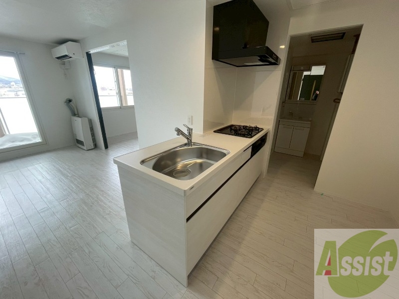 キッチン　システムキッチンなので、すぐお料理に使えます！