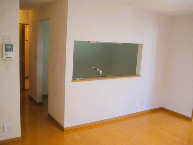 居室・リビング　別号室の写真です