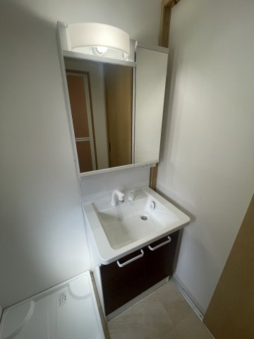 洗面設備　忙しい朝には欠かせない洗面所です