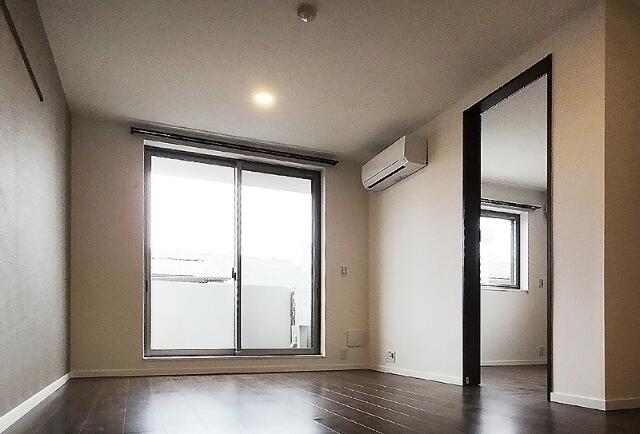 居室・リビング　※別部屋参考写真