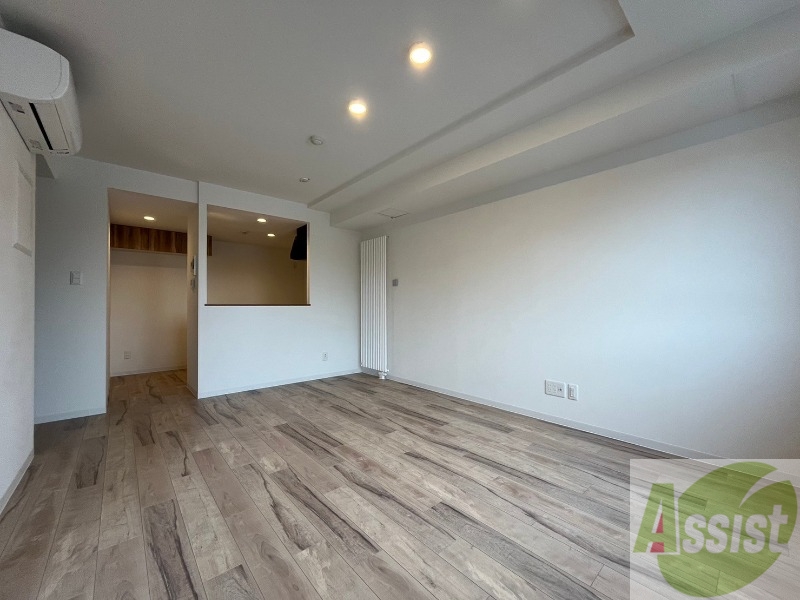 居室・リビング　広くてきれいなリビングです！快適に過ごせそうですね。