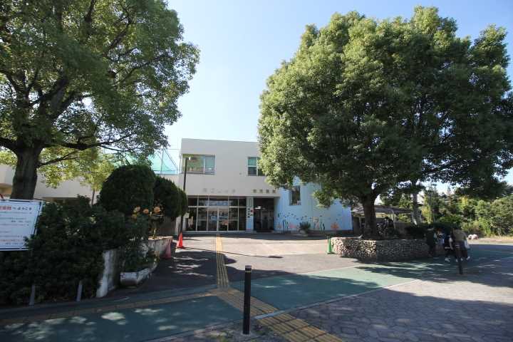 その他　名古屋市役所健康福祉局港福祉会館（その他）まで584m