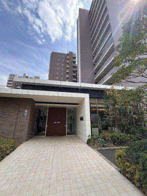 エントランス　オートロック付き