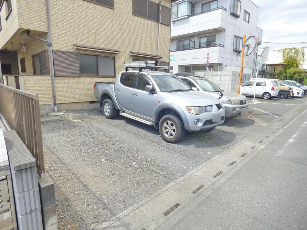 駐車場　駐車場