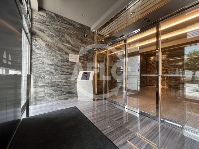 エントランス　ミッドフラッツ弁天町駅前　エントランス