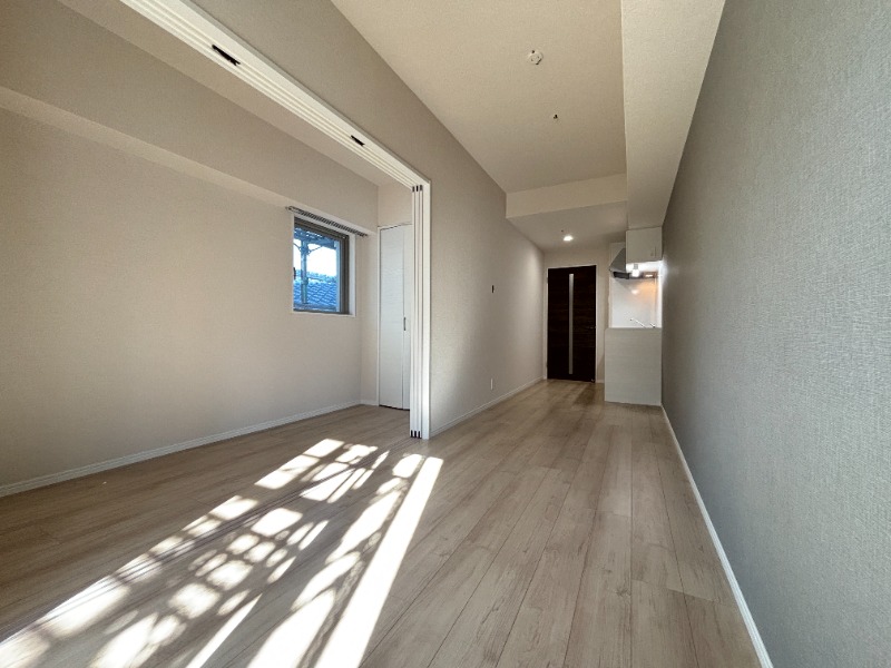 居室・リビング　２０１号室　写真