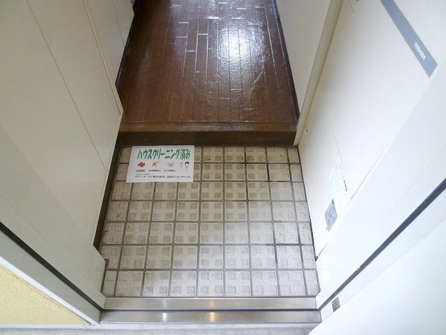 玄関　★お部屋探しは株式会社タウンハウジング東京まで★