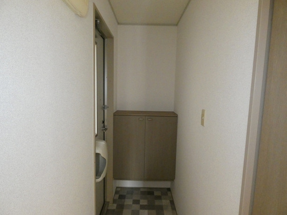 玄関　他号室のお写真です