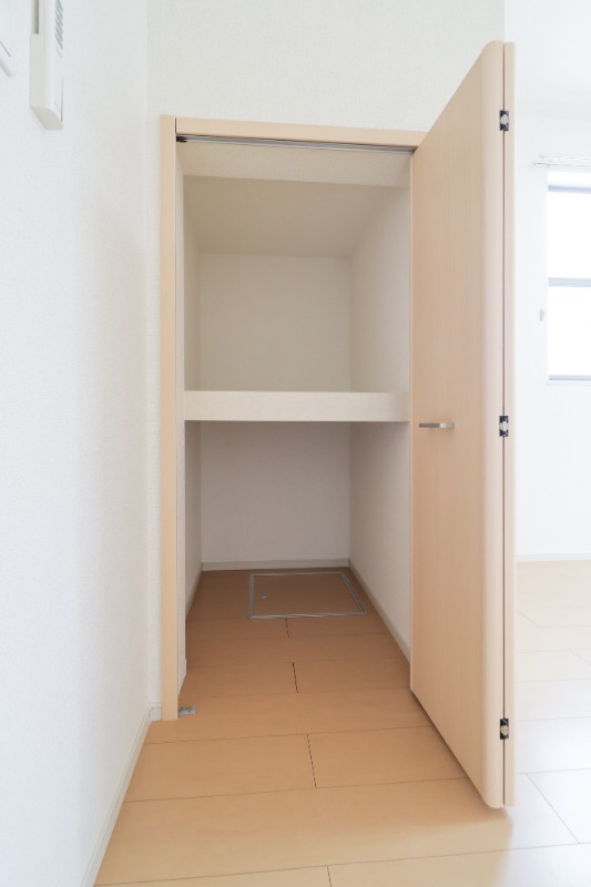 収納　図面と現状に相違がある場合には現状を優先