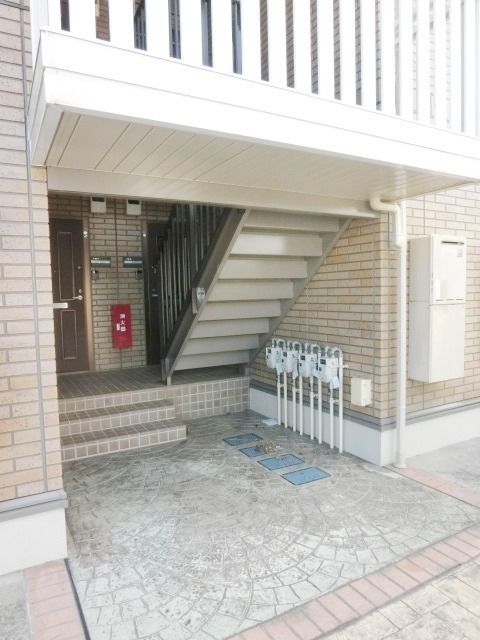 エントランス　建物入口部分です