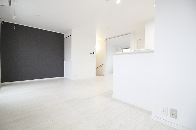 アチャラナータ_内装_0