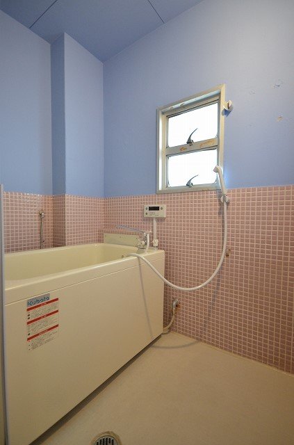 バス・シャワールーム　別号室の写真です