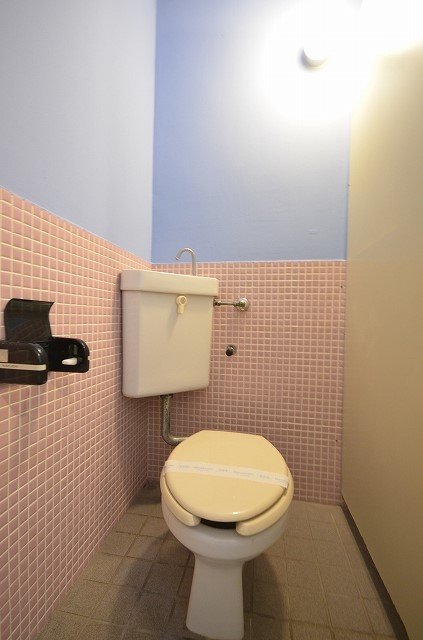 トイレ　別号室の写真です