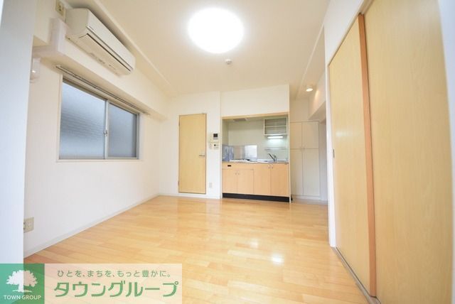 居室・リビング　現況優先！お部屋によってカラーが異なります。