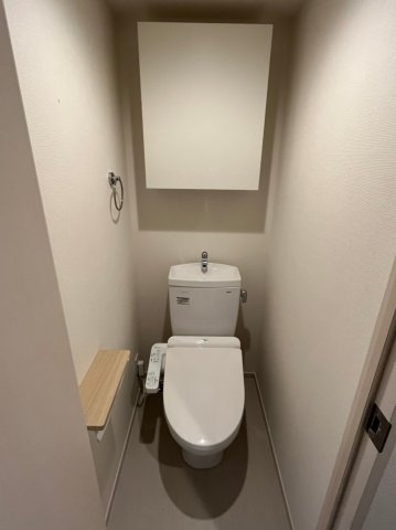 トイレ　306号室の写真になります