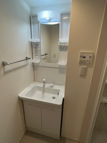 洗面設備　306号室の写真になります