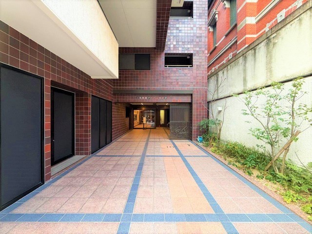 エントランス　エントランス