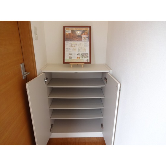 玄関　シューズボックス