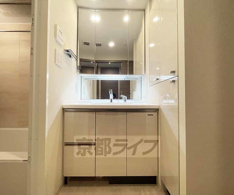 収納　ウォークインクローゼット