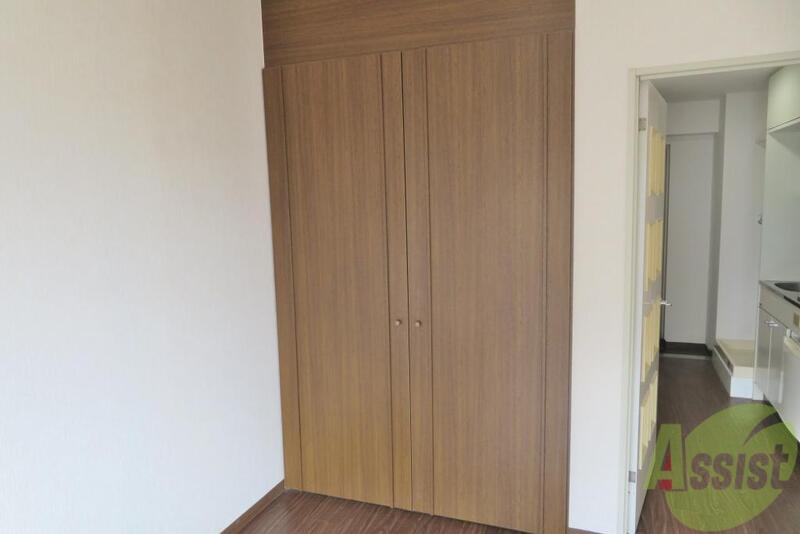 収納　クローゼットの収納にはお気に入りの衣装を並べられますね