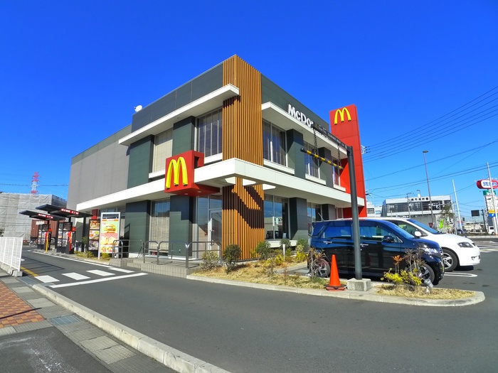 飲食店　マクドナルド（飲食店）まで960m