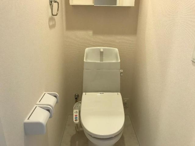 トイレ　トイレ