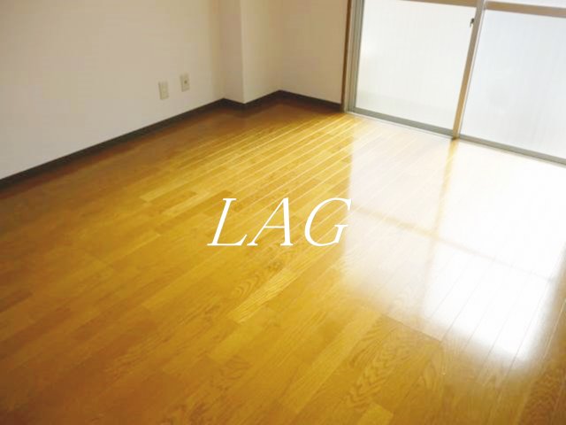 居室・リビング　洋室のお部屋（同仕様）です。