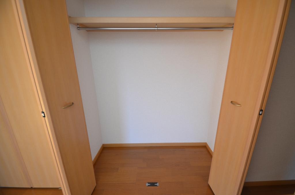 収納　クローゼット