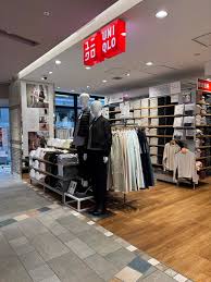 ショッピングセンター　ユニクロアトレ五反田店（ショッピングセンター）まで305m