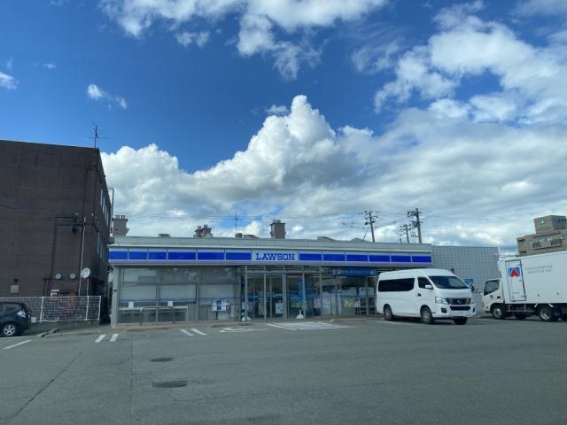 コンビニ　ローソン（コンビニ）まで232m