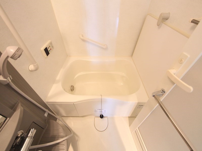 バス・シャワールーム　追い焚き　浴室暖房乾燥機付　24時間換気機能付バスルーム