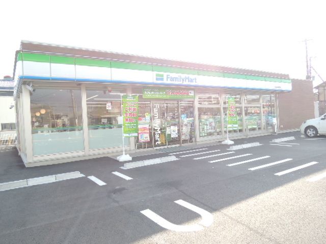コンビニ　ファミリーマート富士新橋町店（コンビニ）まで87m