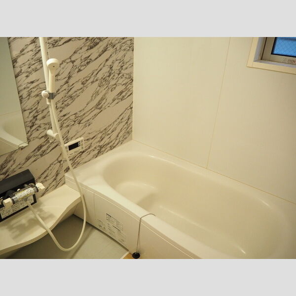 バス・シャワールーム　浴室