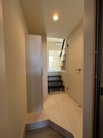 玄関　同シリーズ物件の写真になります