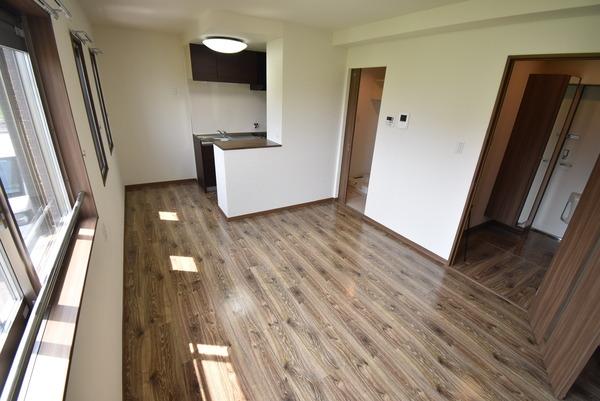 居室・リビング　同仕様写真