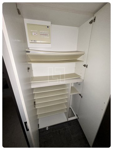 収納　南堀江アパートメントシエロ　シューズボックス