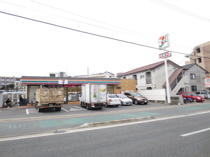 コンビニ　セブンイレブン福岡七隈7丁目店（コンビニ）まで358m