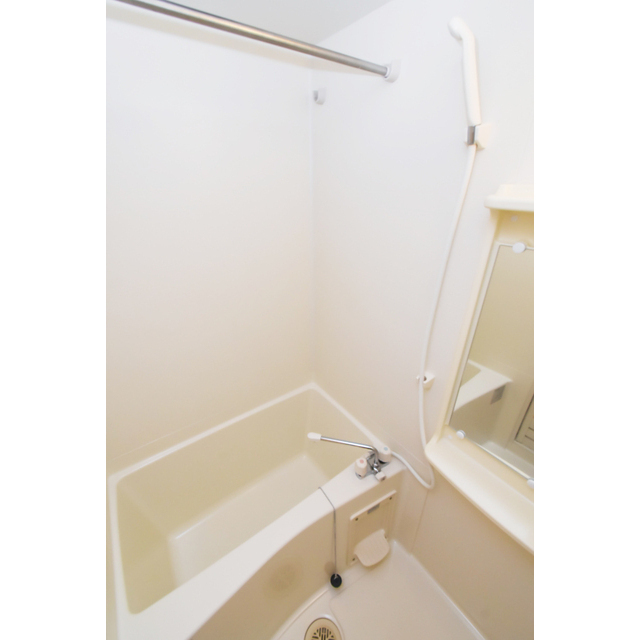 バス・シャワールーム　お風呂で日々の疲れを落としましょう