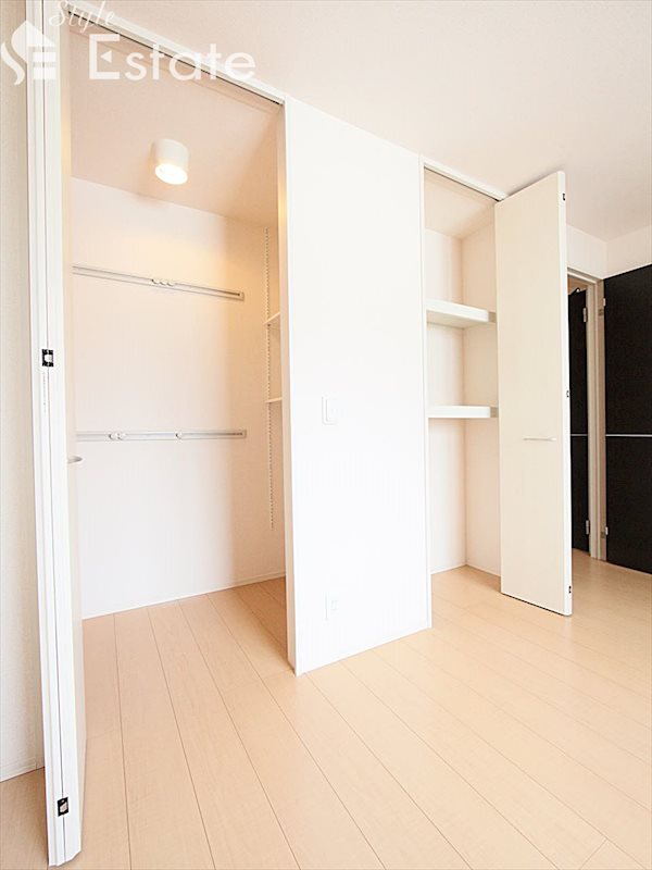 収納　クローゼット