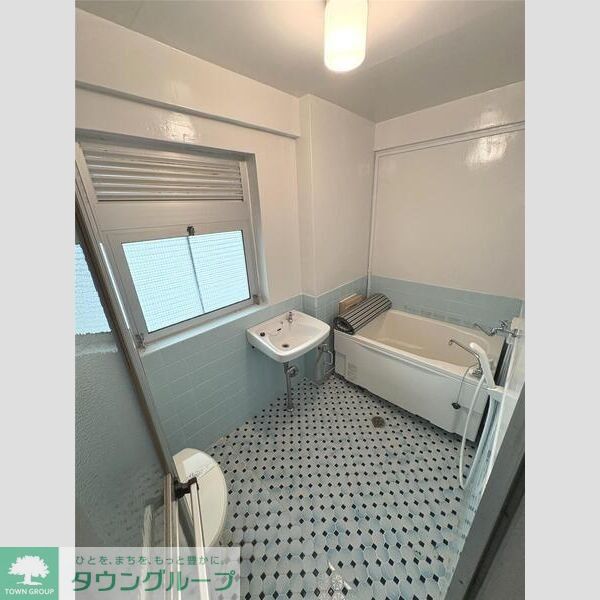 バス・シャワールーム　洗面