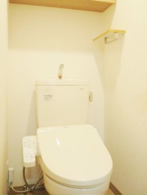 トイレ　別部屋同仕様タイプ