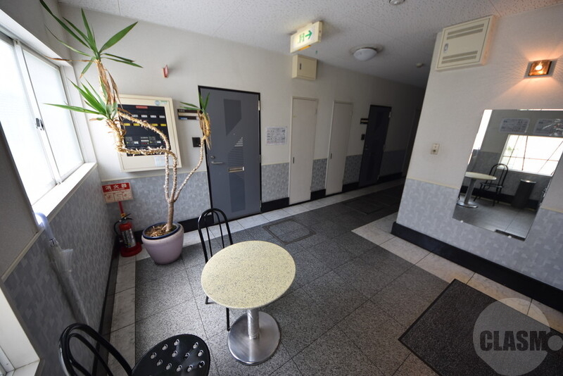 ロビー　オシャレなエントランスで高級感もあります