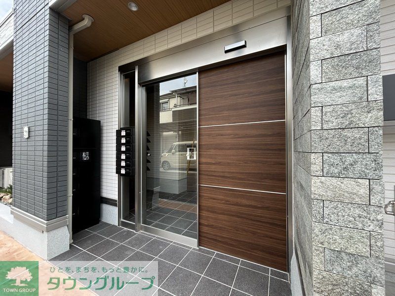 エントランス　エントランス