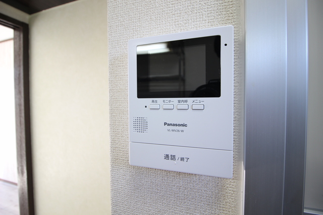 セキュリティ　ＴＶモニター付インターホンがあるので訪問者が一目でわかります