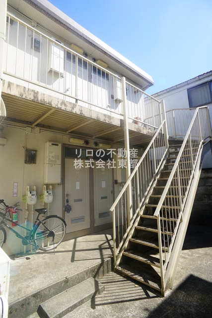 建物外観　通勤・通学・買物、便利な好立地の物件です！！