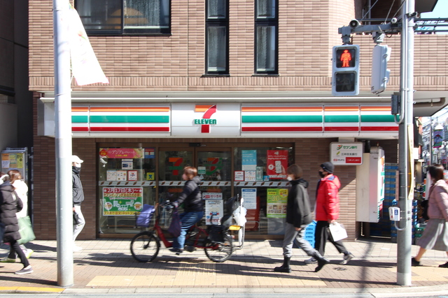 コンビニ　セブンイレブン世田谷太子堂2丁目店（コンビニ）まで471m
