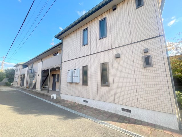 建物外観　綺麗な外観の素敵なお部屋があなたを待っています。