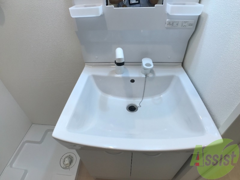 洗面設備　洗面台は独立しています。朝の身支度はこちらでどうぞ～