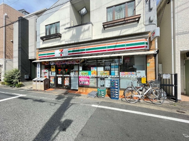 コンビニ　セブンイレブン五本木店（コンビニ）まで161m